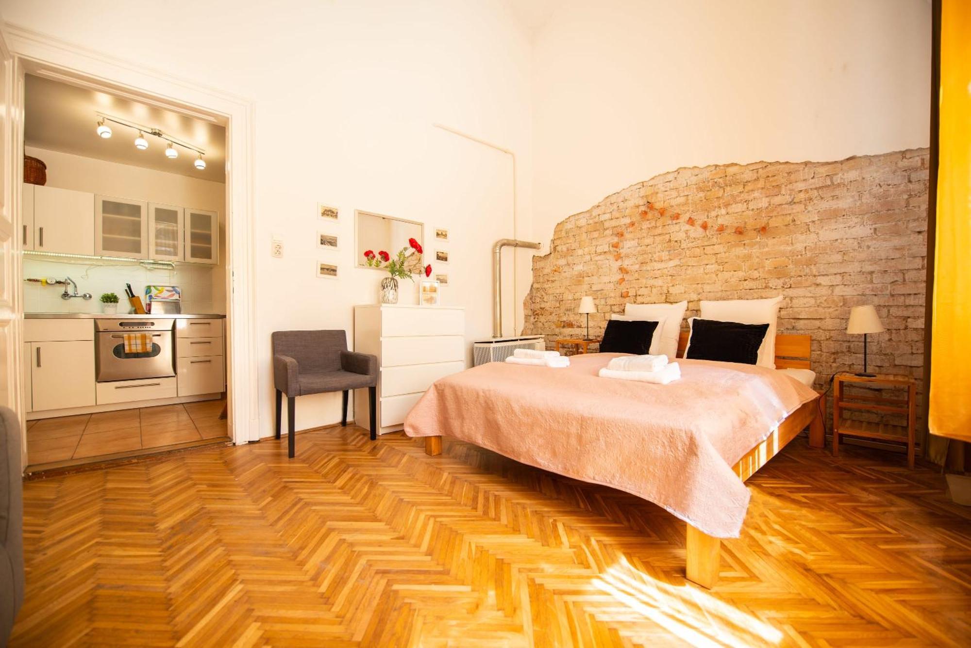 Ultra Central Cosy Ac Apartment Budapest Bagian luar foto